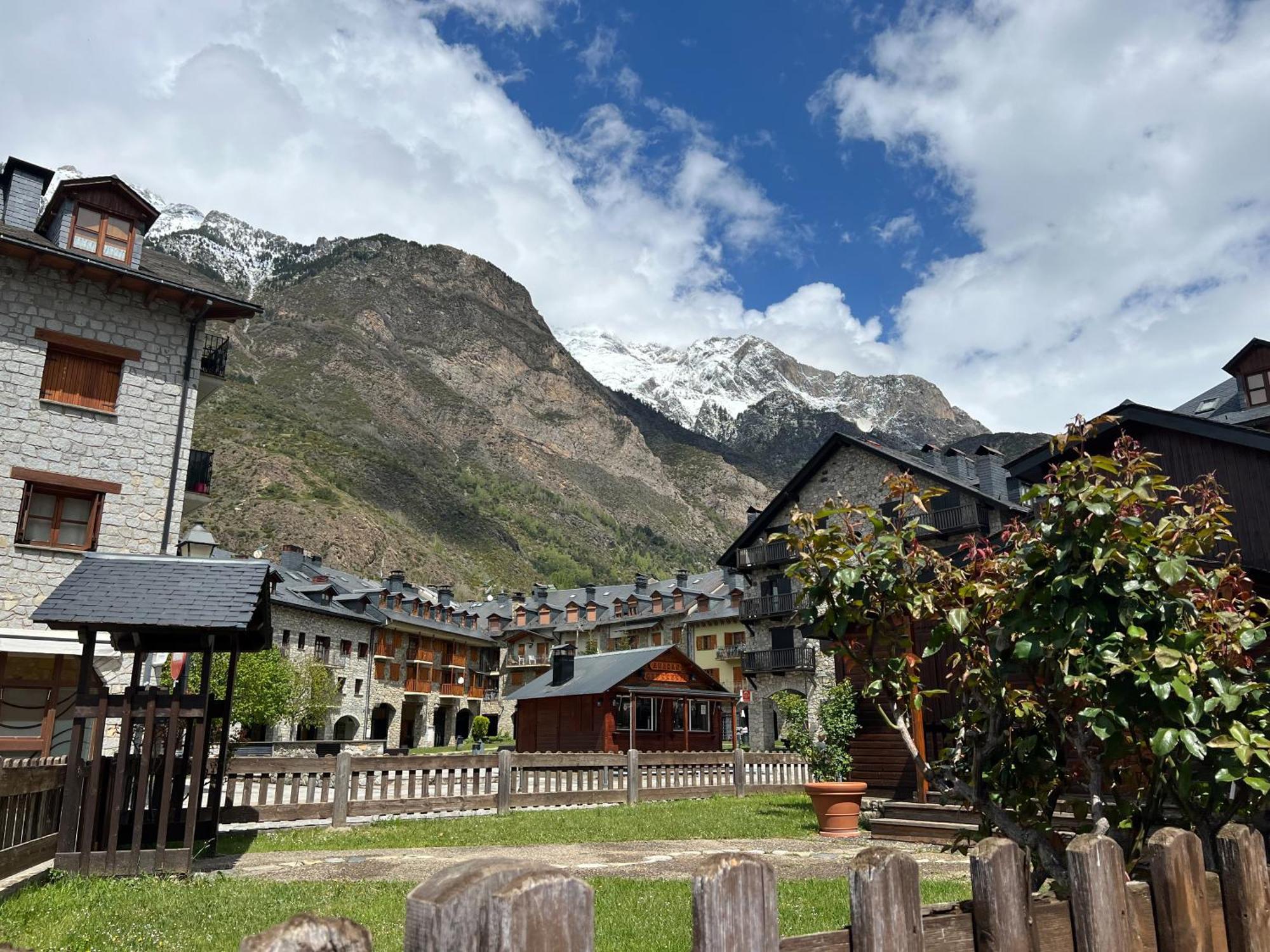 Apartmán Casa La Muga Benasque Exteriér fotografie