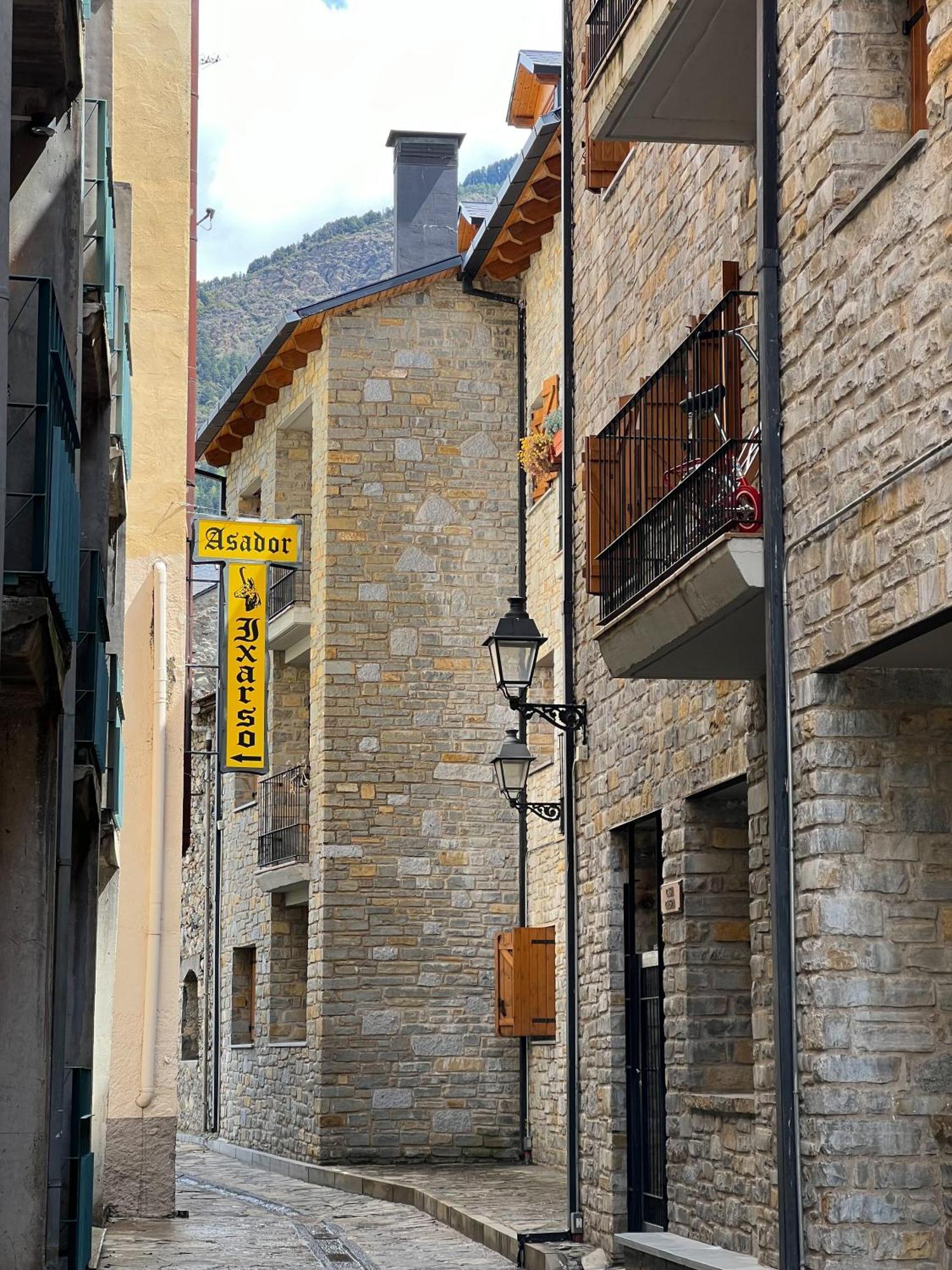 Apartmán Casa La Muga Benasque Exteriér fotografie
